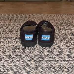 Toms shoes